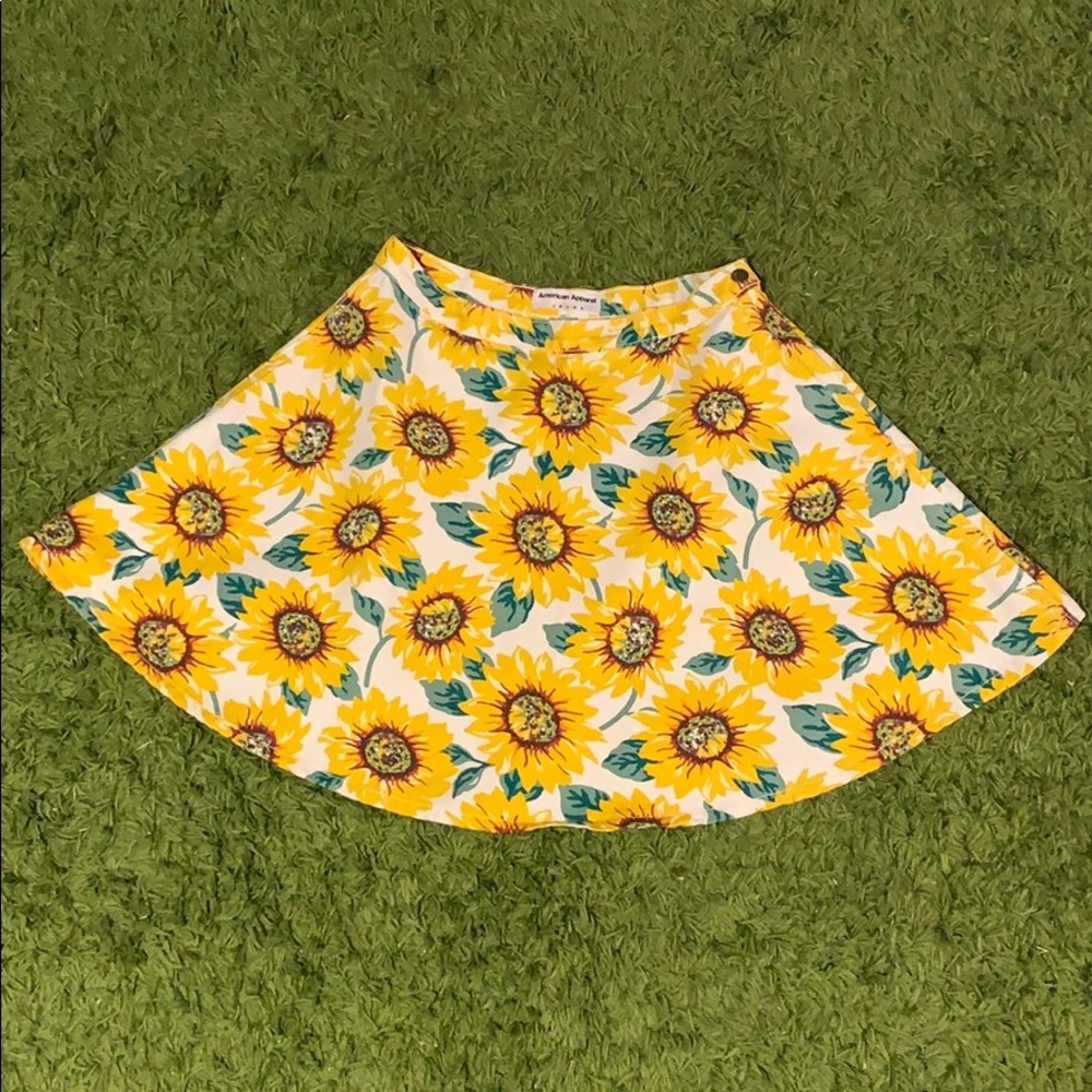 Large American Apparel Sunflower mini skirt